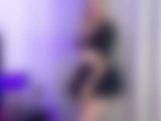 Live cam show with MaryDeniro - Blonde Hair Teen (18+) on Milf Play