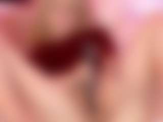 Live cam show with MaryDeniro - Squirt on slutload