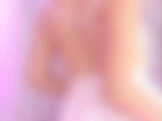 Live cam show with MaryDeniro - Athletic Small Tits on TeamSkeetLive