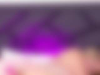 Live cam show with MaryDeniro - Ass Bouncing on Cam Slut