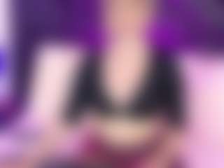 Live cam show with MaryDeniro - Nipple Piercings on Camsoda