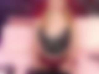 Live cam show with MaryDeniro - Petite on Camsoda
