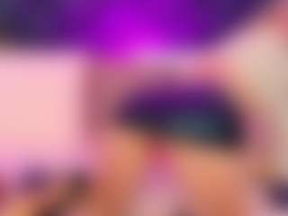 Live cam show with MaryDeniro - Blonde Hair Petite on Camsoda