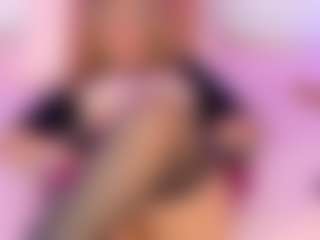 Live cam show with MaryDeniro - Toys on Ass Tok