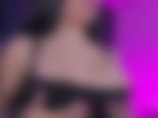 Live cam show with ⭐MiaaTaylorr⭐ - Striptease on Soda Cam