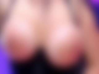 ⭐MiaaTaylorr⭐'s Live Sex Cam Show