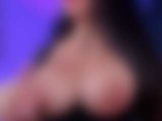 Live cam show with ⭐MiaaTaylorr⭐ - Moaning on Milfs Live