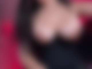 Live cam show with ⭐MiaaTaylorr⭐ - Moaning on dropp.cam