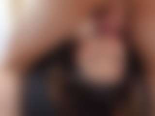 Live cam show with sweet-diiamond - Handjob on Camsoda