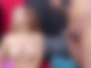 sweet-diiamond's Live Sex Cam Show