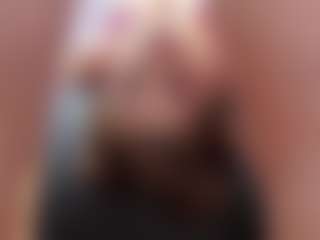 Live cam show with sweet-diiamond - Drinking on Cam Slut