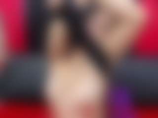 Live cam show with sweet-diiamond - Spank on CamClone