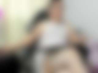 tanialucia1's Live Sex Cam Show