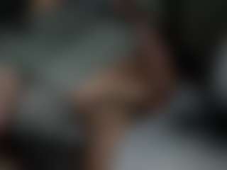 arwynnFit MILF webcam performer live streaming