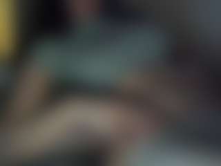 Live cam show with arwynnFit - Brown Hair Toys on AdultVida.com