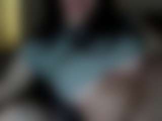 arwynnFit MILF webcam performer live streaming