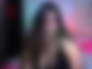 Live cam show with Emily Cooper - Facial on livesexfox.com