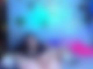 Live cam show with Emily Cooper - Control on xDating