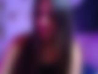 Live cam show with Emily Cooper - Facial on StripNow