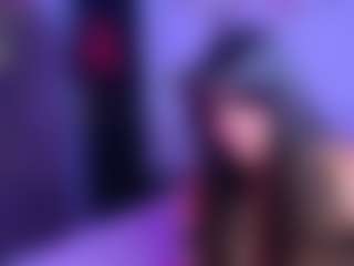 Live cam show with Emily Cooper - Facial on xblisslive.com