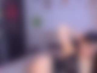 Emily Cooper's Live Sex Cam Show