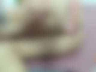 MiiaKittyy's Live Sex Cam Show