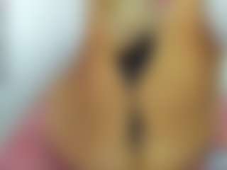 Live cam show with MiiaKittyy - Spanking on Camsoda
