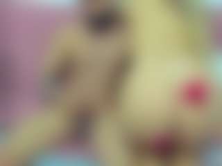 Live cam show with MiiaKittyy - Spanking on TeamSkeetLive