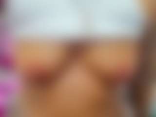MiiaKittyy's Live Sex Cam Show
