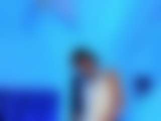 Live cam show with doll_cute - Black Hair on Gym Cam Girls