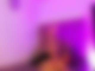 Show live cam dengan doll_cute - Spank di Camsoda