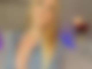 Live cam show with Dani-rosee1 - Curvy on AdultVida.com