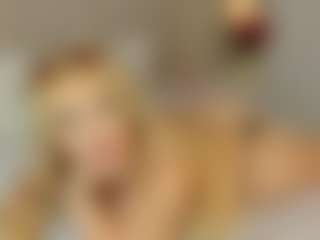Live cam show with Dani-rosee1 - Blonde Hair on Milfs Live