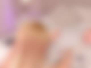 Live cam show with Dani-rosee1 - Blonde Hair on Latina Girls