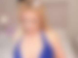 Live cam show with Dani-rosee1 - Blonde Hair Toys on Camversity