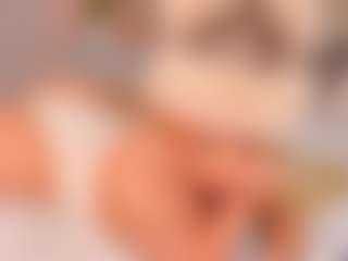 Live cam show with Dani-rosee1 - Fingers on SpunkLive