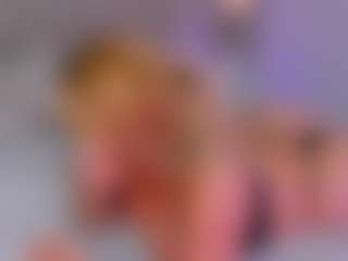 Live cam show with Dani-rosee1 - Blonde Hair on Camsoda