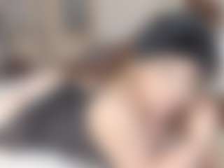 Live cam show with Dani-rosee1 - Long Hair on camgirlchat.live