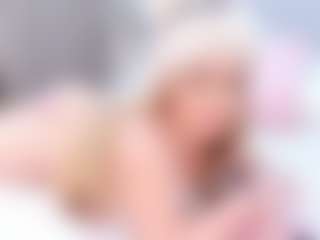 Live cam show with Dani-rosee1 - Milk on Latina Girls