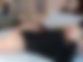Live cam show with Dani-rosee1 - Oil on livesuperchat.net