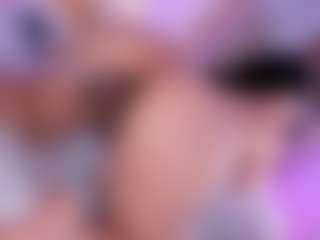 Live cam show with Nattyroberts - Eating Pussy on Dolls Live