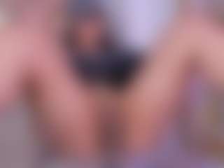 Live cam show with Nattyroberts - Eating Pussy on xxxlivecams.org