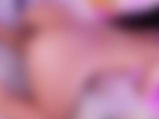Live cam show with Nattyroberts - Camel Toe on eurowanks.com