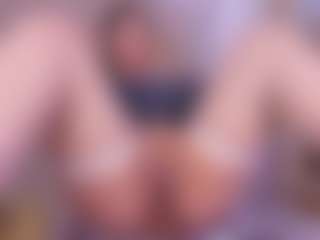Live-Cam-Show mit Nattyroberts - Camel Toe auf Camsoda