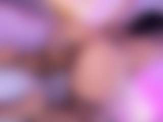 Live cam show with Nattyroberts - Eating Pussy on livesuperchat.net