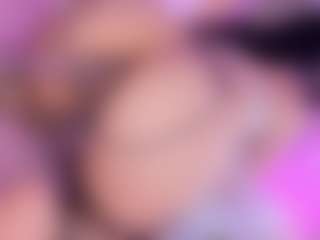 Live cam show with Nattyroberts - Camel Toe on Camsoda