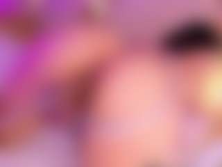 Live cam show with Nattyroberts - Eating Pussy on WildCum