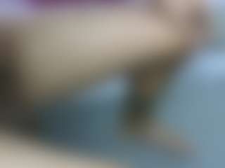 Live cam show with Andy-Wong - Striptease on liverealitysex.com