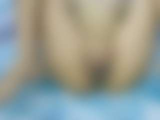 Live cam show with Andy-Wong - Full Nudity on chickslive.net