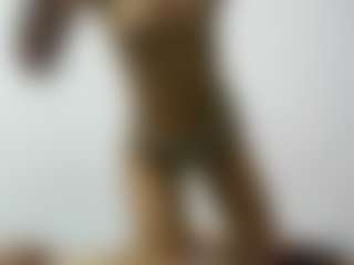 Spettacolo in cam dal vivo con Andy-Wong - Tease su Camsoda